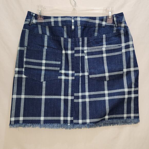 NWOT Umgee Denim Plaid Skirt, Size Medium - Picture 2 of 7